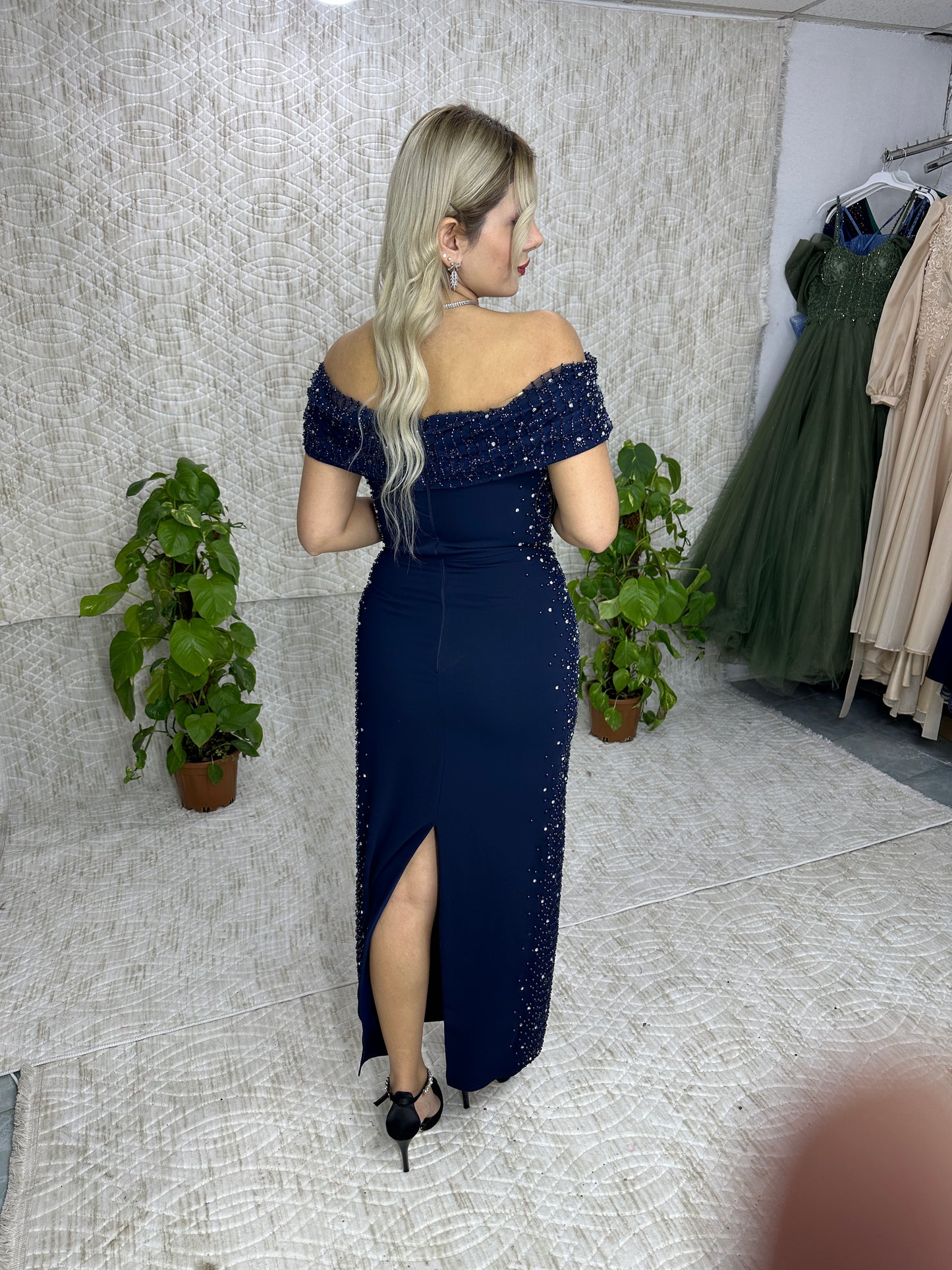Askılı abiye