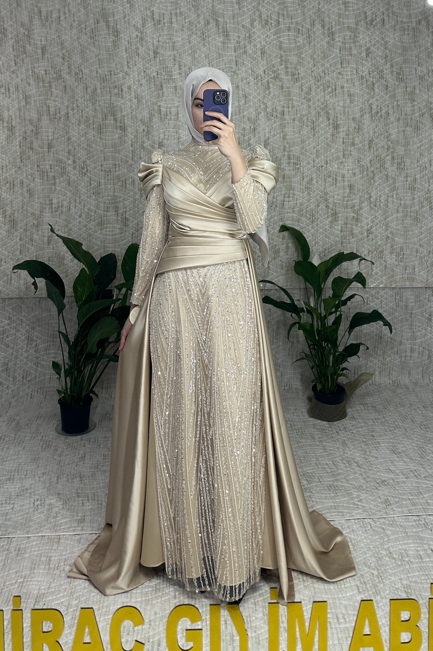 Handan Long Sleeve Abiye